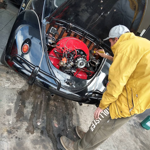 Túlio auto elétrico rochdalle