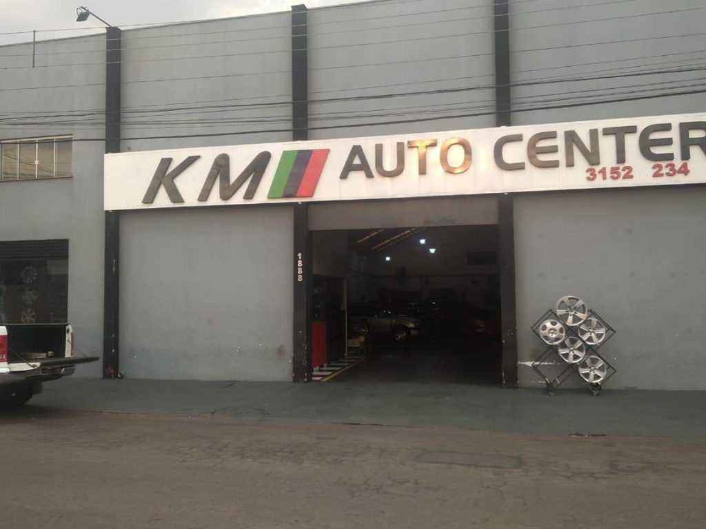 km auto center